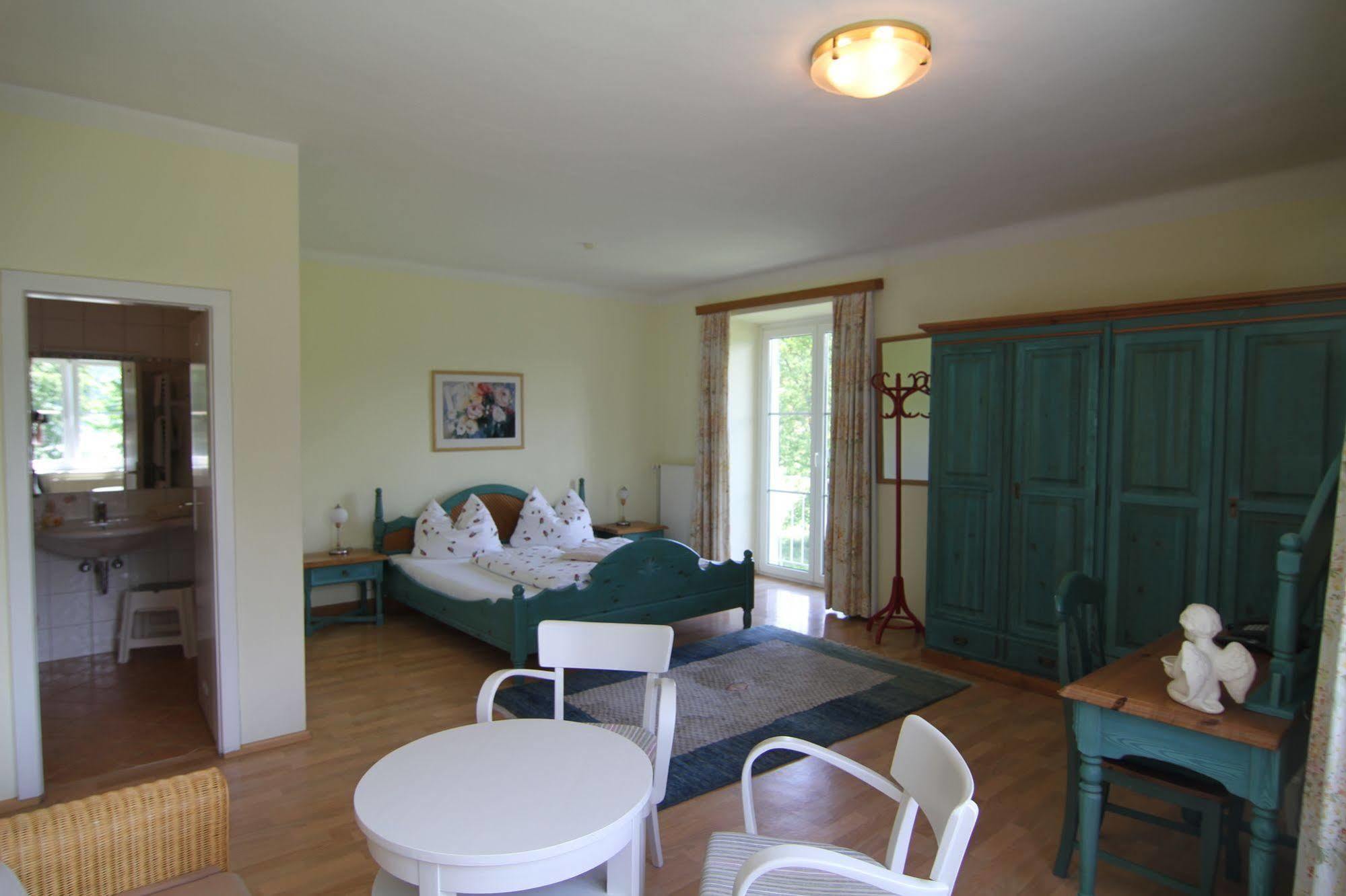 Landhaus Strussnighof Portschach am Woerthersee Exterior foto